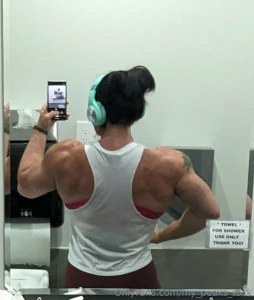 It was lower body today but those pumpkins are pumped part 2