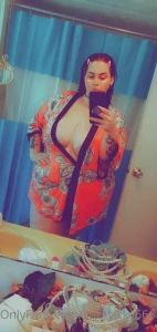 Who wants to lick me dry