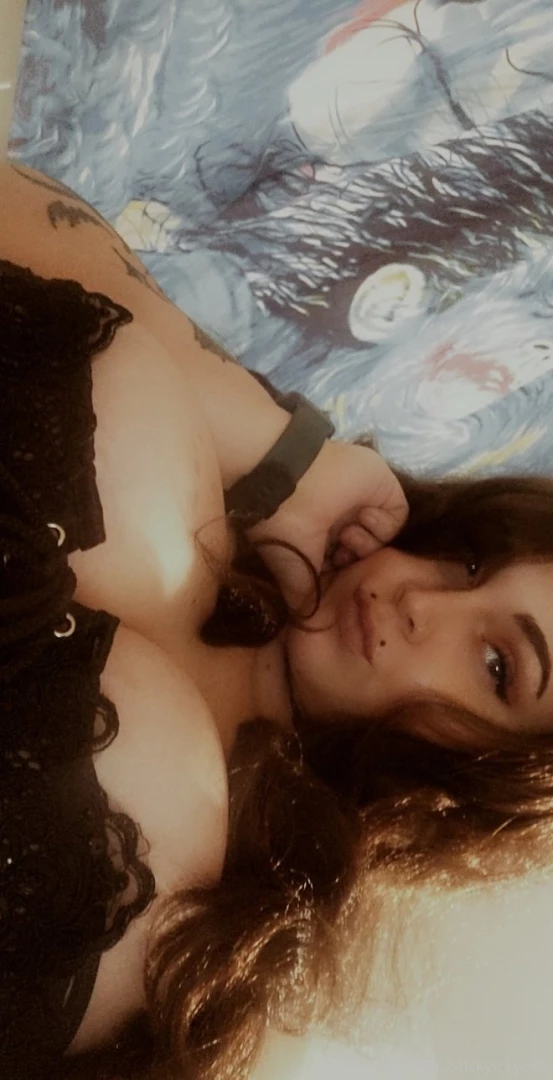 Someone message me let s have some kinky fun 