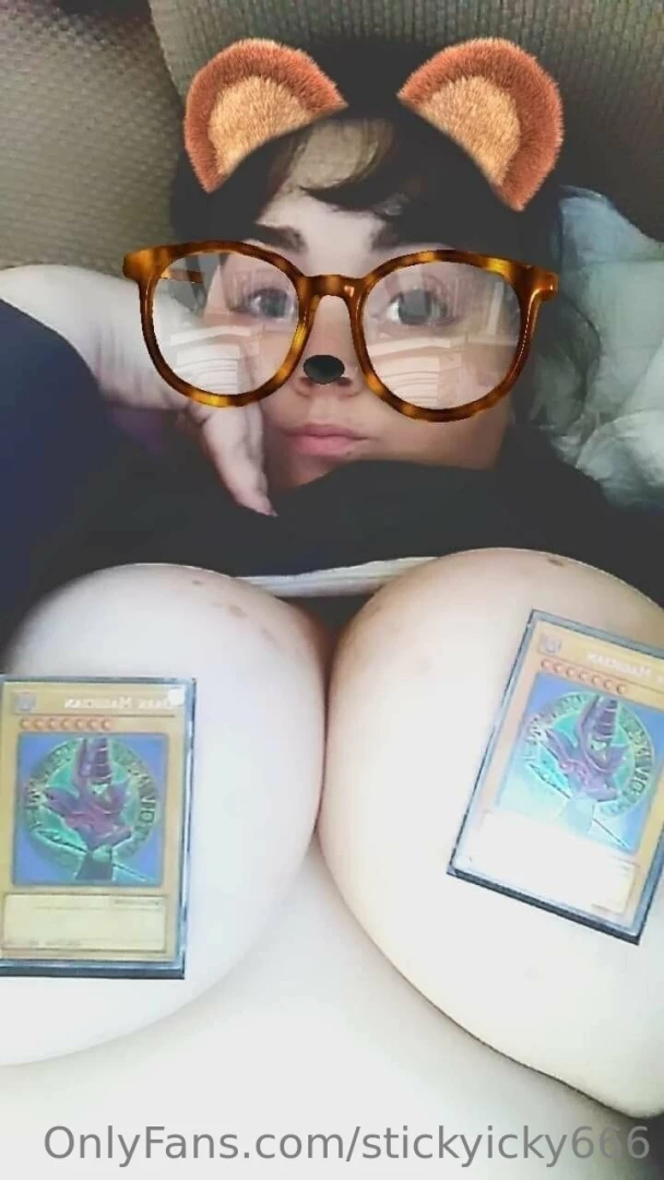 I put my two dark magicians into attack mode and i end my turn 