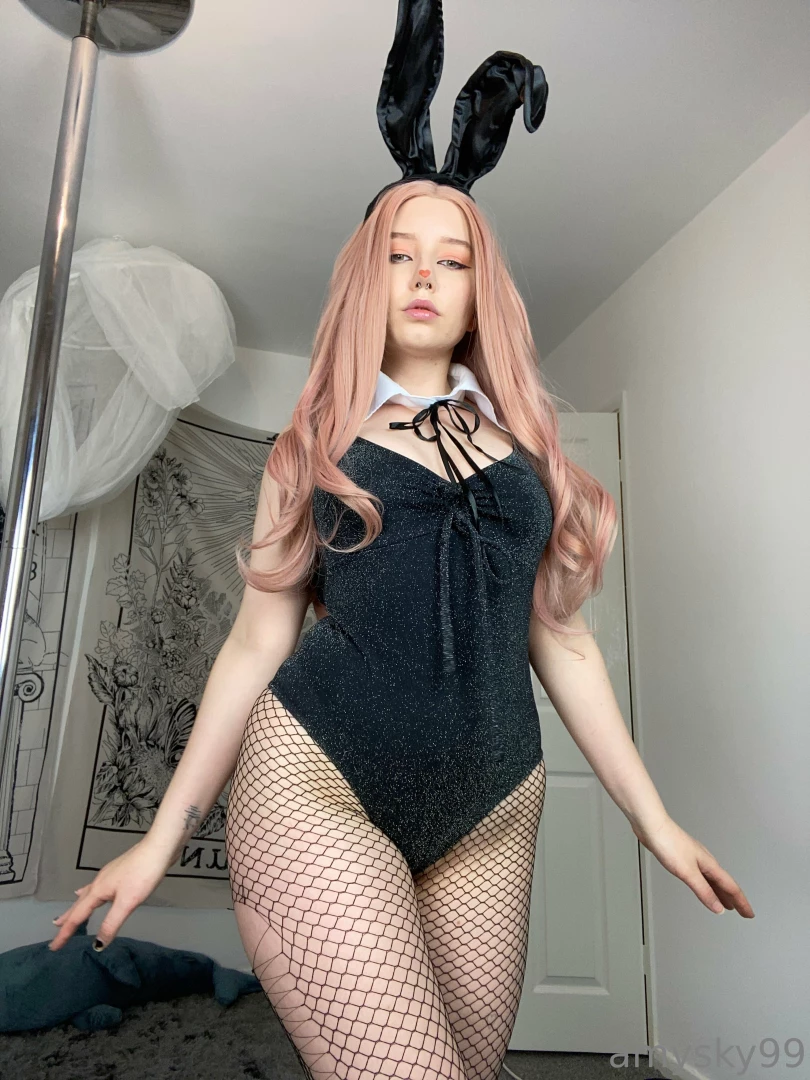 Horny bunny part 7 