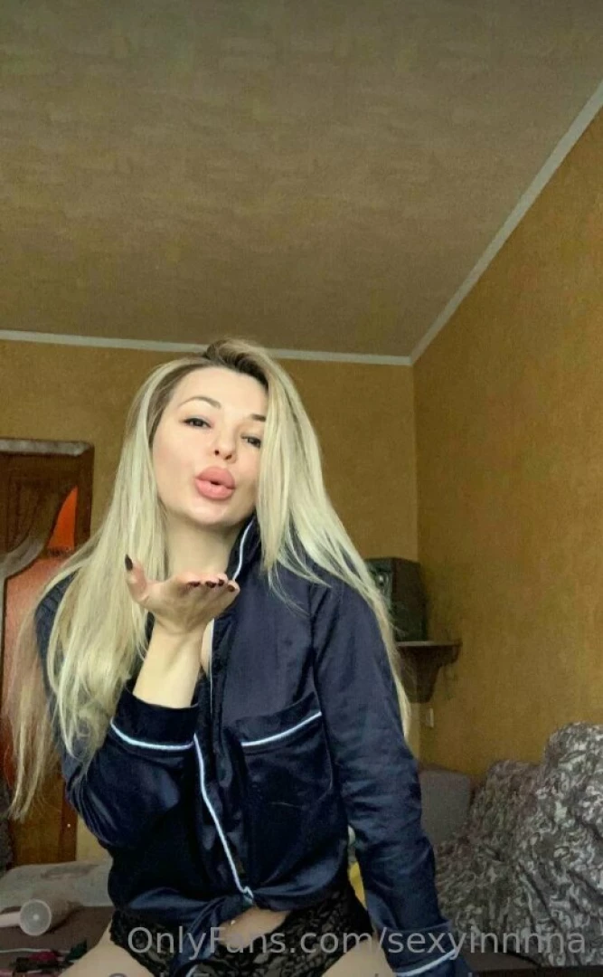 How would you rate me from 1 to 10 you can write in the comments 