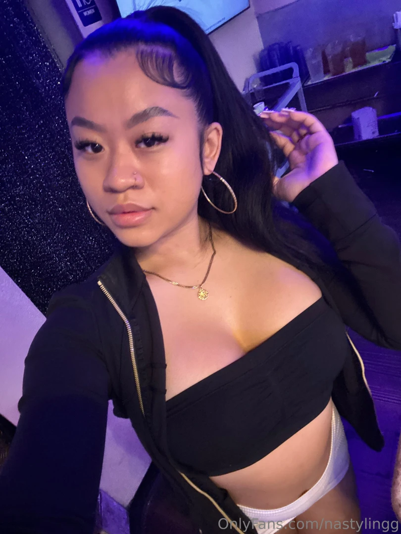 I fell asleep yesterday sorry guys freaky live tonight 10pm pst dont 