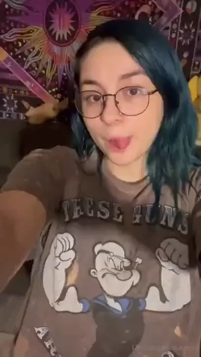 What color should i do my nails next tip me 5 and i ll send a little 