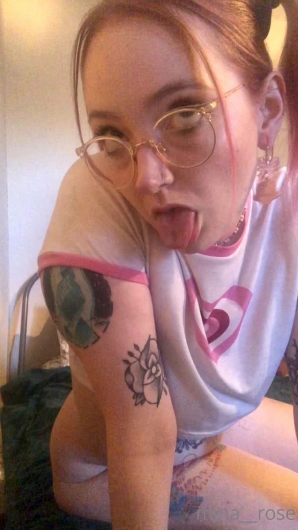 Finally got some much needed cum shots photo set and vids of my face 