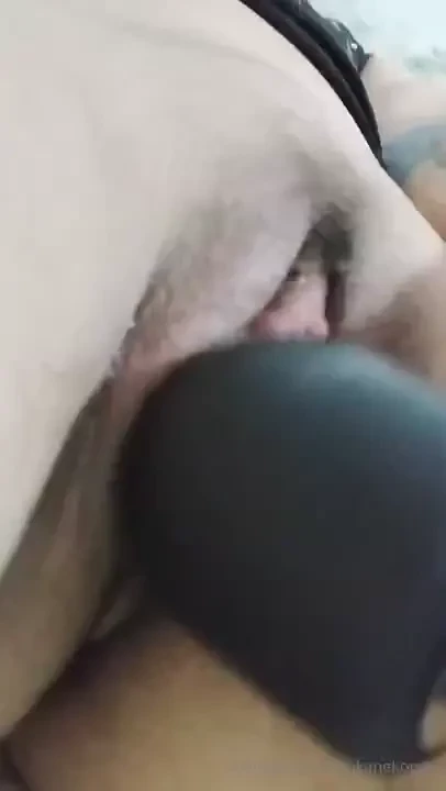 Cum play with me and this vibrator u u 