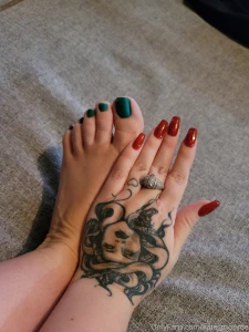 Merci de m avoir aider a faire un choix de couleurs pour ma manucure