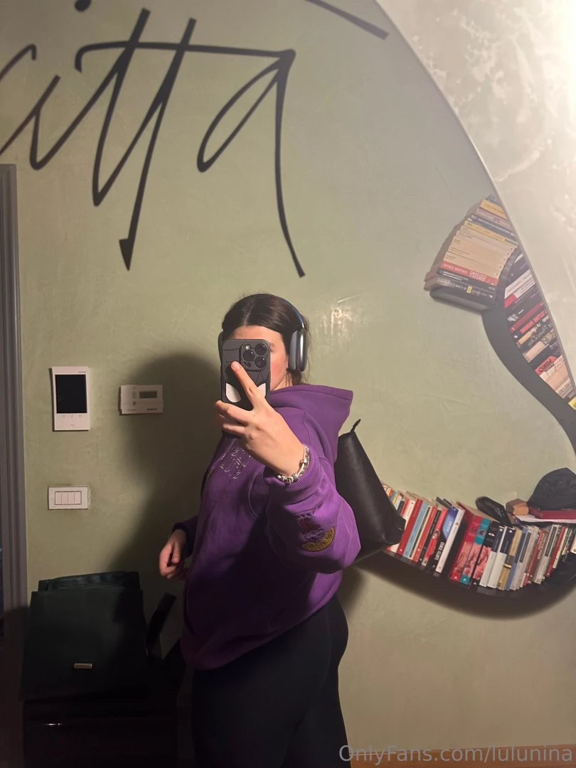 Vuoi vedere qualcosa di pi piccante scrivimi in dm 