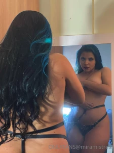 I can see that your eyes are hallucinated by me percebo que seus olhos