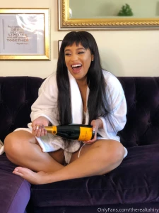 I need to keep the good vibes going who s helping me