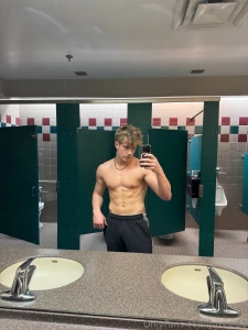 Jan 30th 2002 today im 22 leave me a lil tip for some drinks this