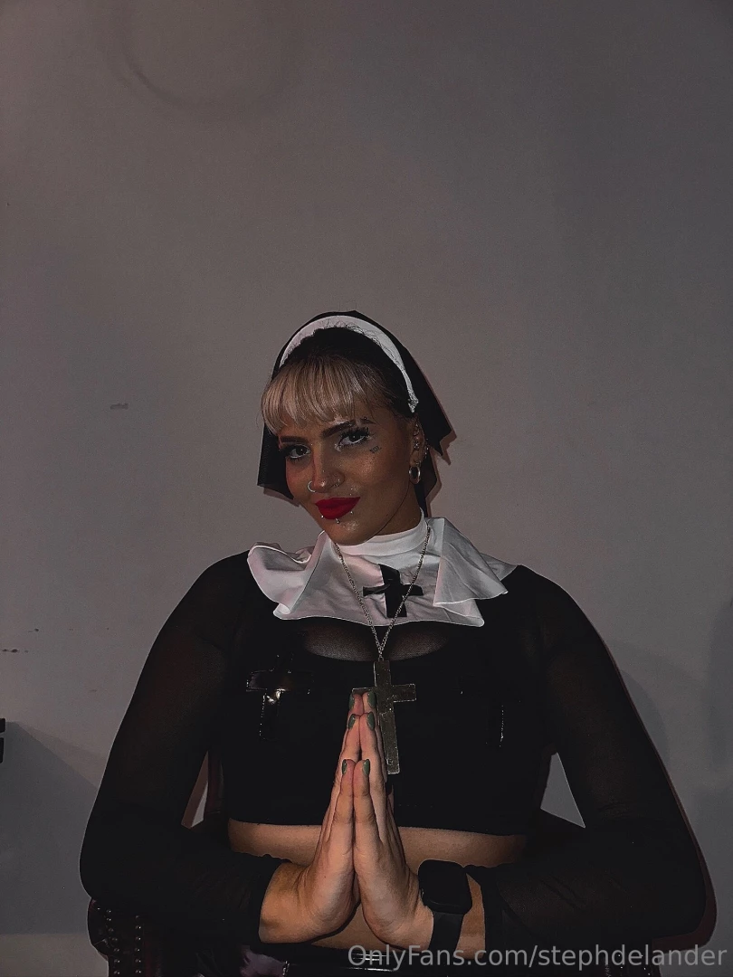 Getting unholy tonight check your dms 