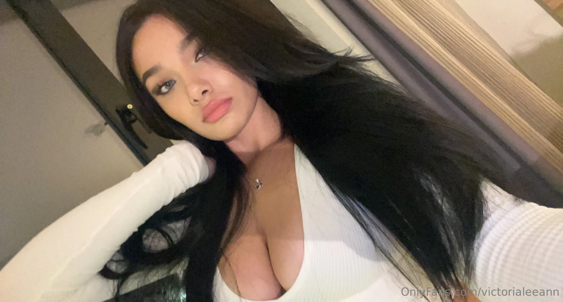 I know you love cleavage 