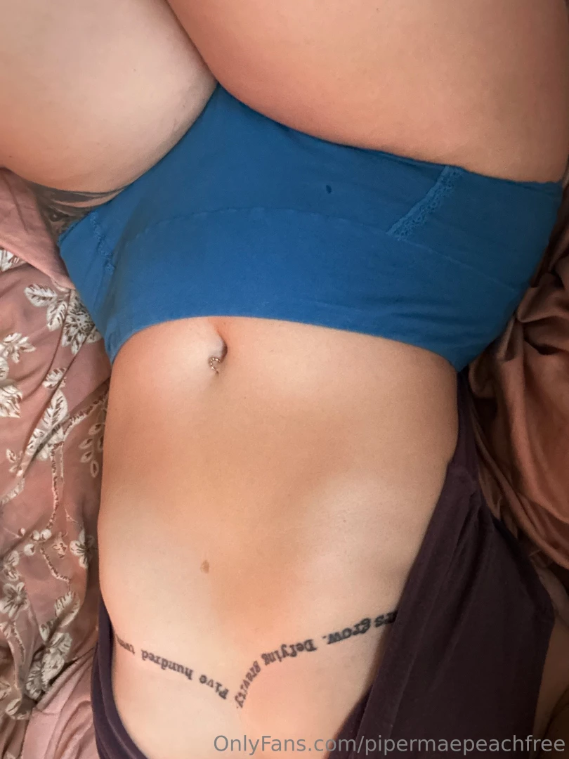 Wish i was getting cuddles rn 