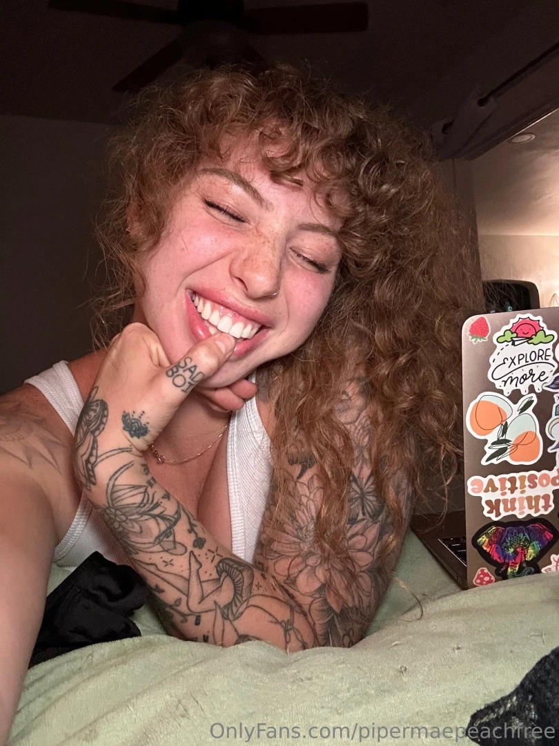 Good morning i just wanted to get up early to tell you have a good day 