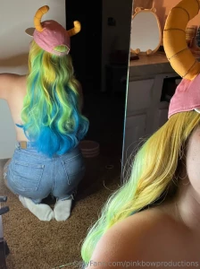 Happy halloween here are some sneak peaks of the cosplays i have can y