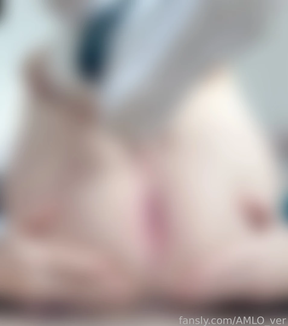 A couple pics i took after my daily run see it here https fansly com 