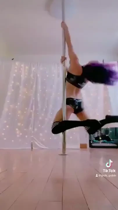 I dance like everyone is watching me i love an audience 