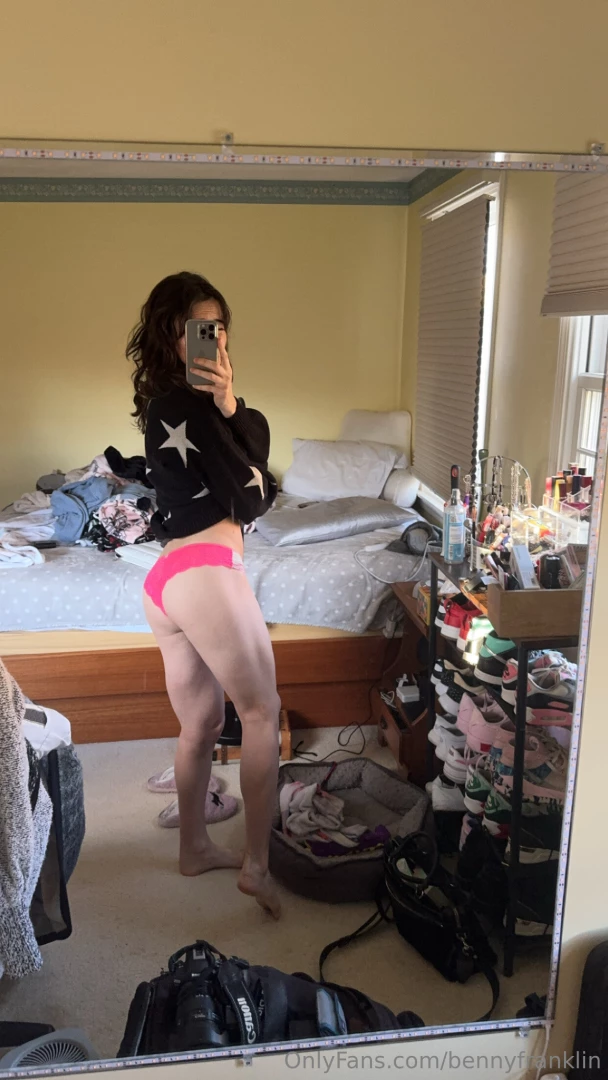 Major messy room vibes today lol 