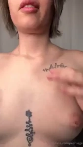 Come take a sniff of my hairy pits maybe you like my nipples more