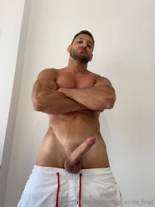 Hi dear i am ukrainian-bulgarian guy welcome to my vip page i have part 184
