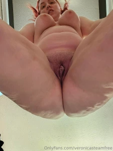 Nude farting butt drops - 2 mins