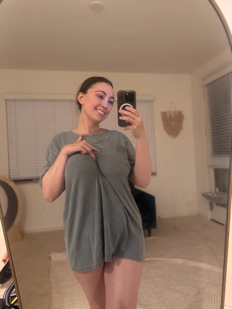 Love hanging out in t-shirts and watch netflix and doing my self part 1 