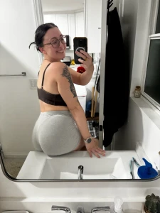 Wanna cum together before you go offline