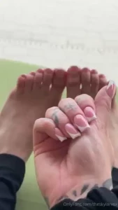 Fresh toes and nails by the pool
