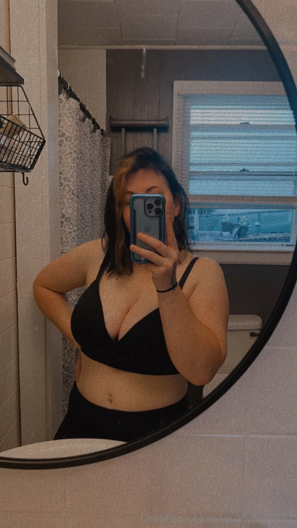 Lovelyhann27 