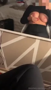 Je m ennuie venez me parler priv