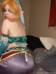 Hyaah this little vai needs a good master sword part 6