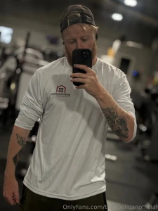 Slowly putting on some size