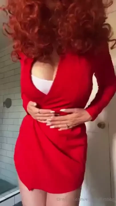 Ms bellum strip teasing she s such a naughty girl 