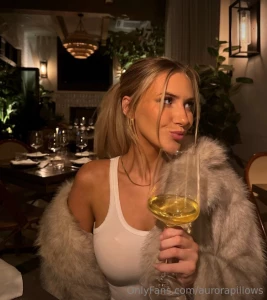 Lilyyjordyn tiktok star just made her of free sub forever i can t part 1