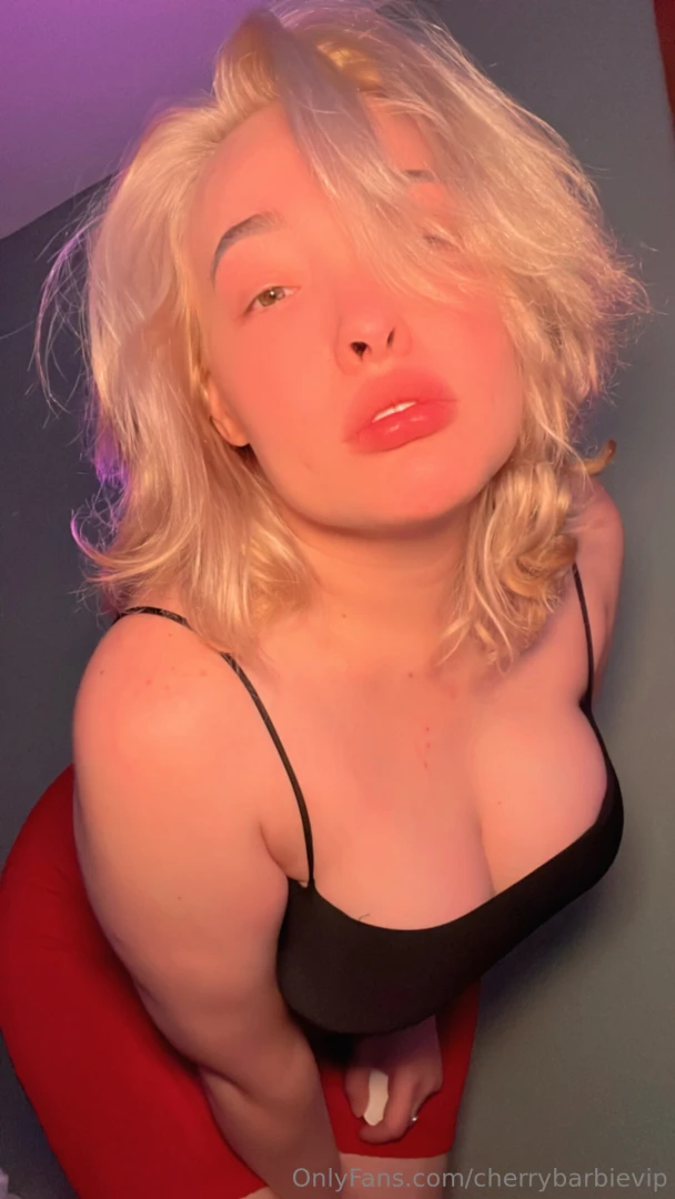 Don t be shy baby i don t bite unless you want me to i m online right 