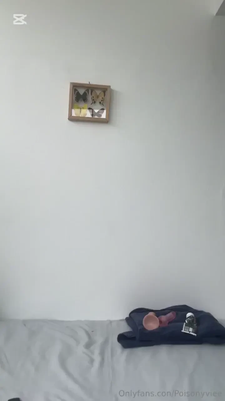 Your fave cute elf i listen to your wishes and played with her asshole 