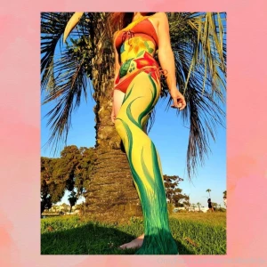 I got bodypainted for the first time this weekend this is also my part 3