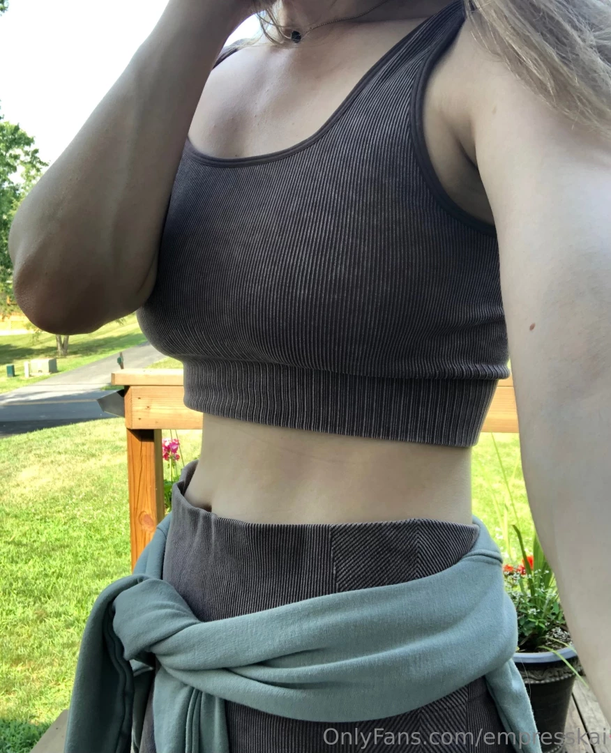 For anyone wondering this is how skinny i used to be 