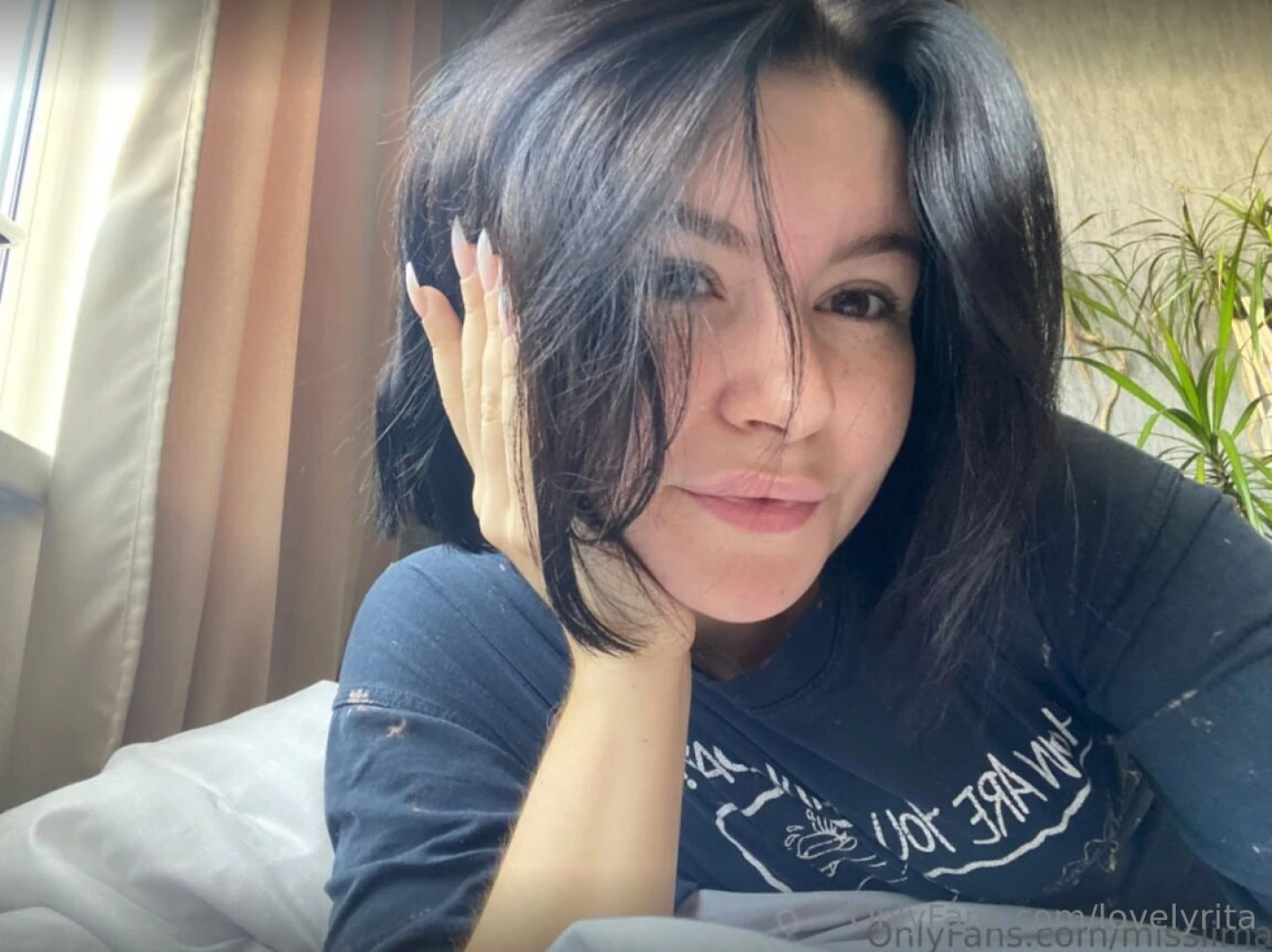 Little hot brunette misslima loves to have fun alone at home she will part 322 