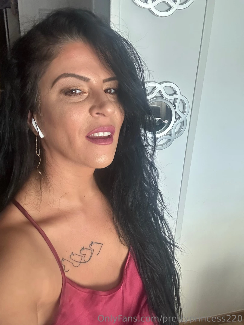 Hi bby tomorrow what video would you like to see on my page first i 