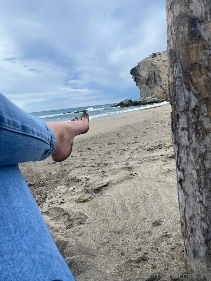 What would you like to see more on my page i await your wishes now i 