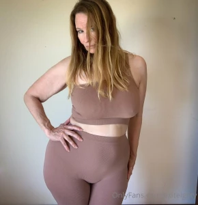 Good afternoon just love these yoga sets they are so comfy and they part 1