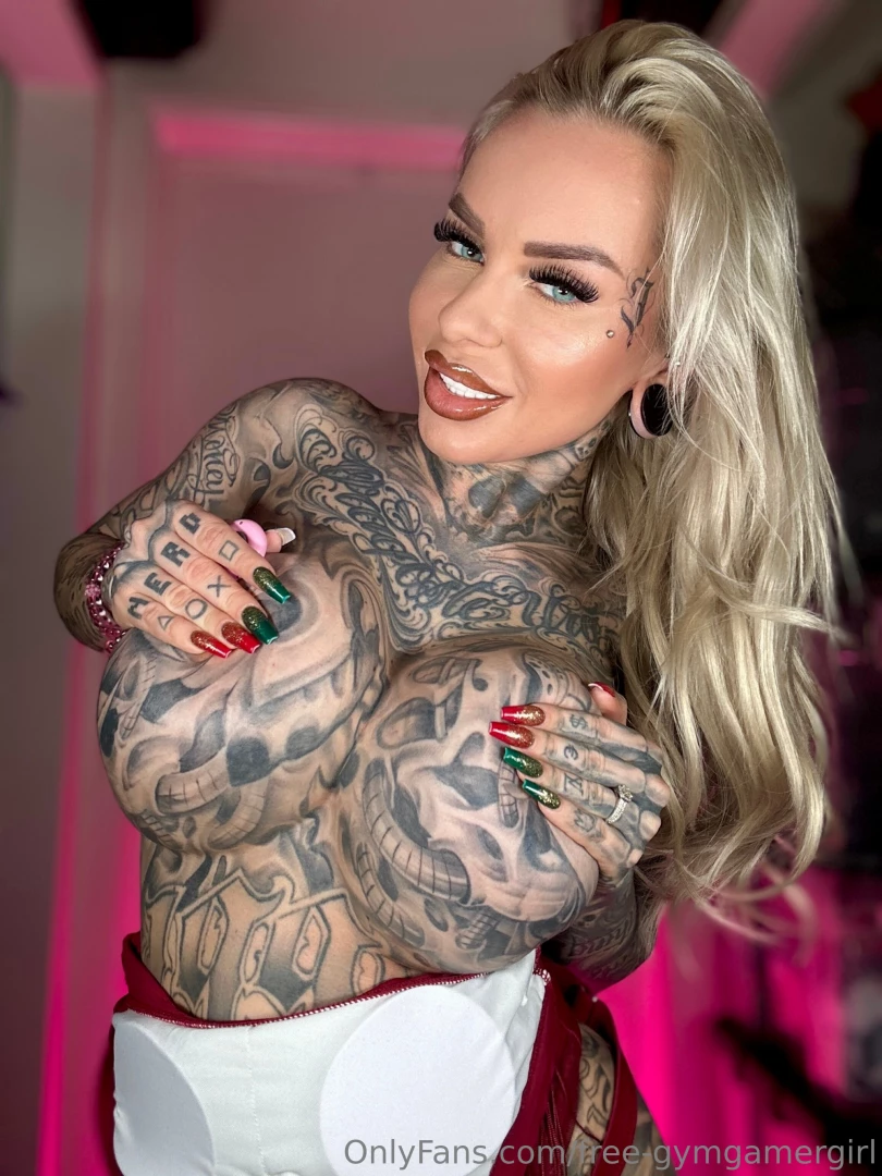 Live again and freaking horny 