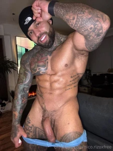 Follow my friend free free free mr_atlantisfree playing big cock part 6