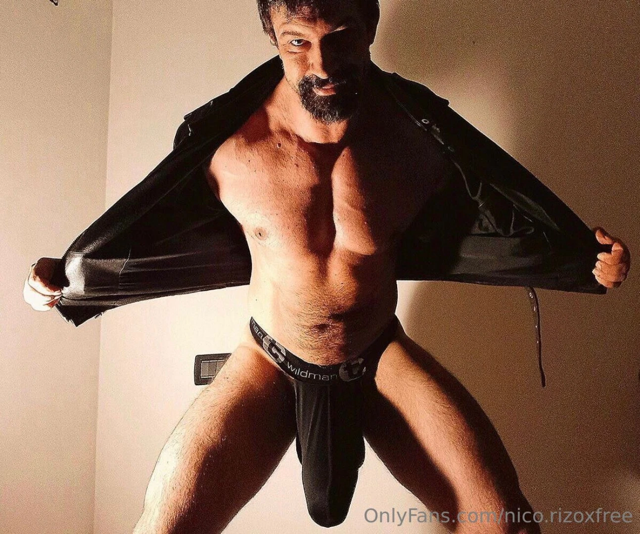 Should i collab with my friend he really has 12 9 inc check out my hot part 155 