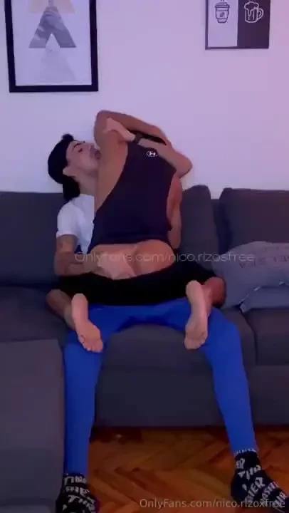 I fuck my gymbro coming home from the gym he knows that when i train 