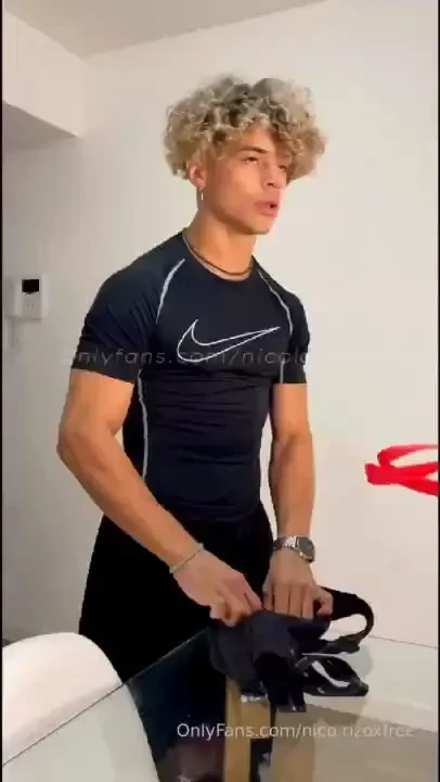 Paying with my ass the delivery guy came and i forgot the money what 