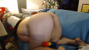 xxsj85xx - Ass flash with rainbow dildo 