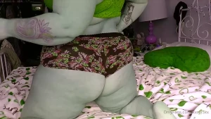 xxsj85xx - Green hue booty tease 